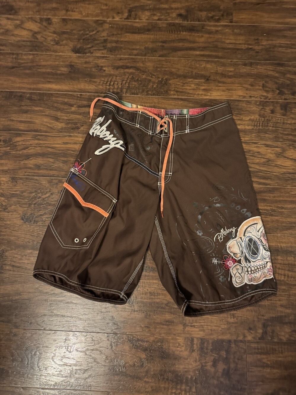 Vintage Y2K Billabong Skull Graphic Brown Board Shorts Men’s Sz 32 Surfing Skate